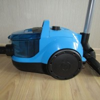 Review of the Bosch GS-10 vacuum cleaner: compact cyclones are guarding order