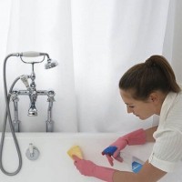 How and what is the best way to clean a bathtub white: effective industrial and folk compositions + valuable tips