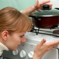 The stove stinks of gas: reasons for the smell of gas from the oven and burners and tips for eliminating them
