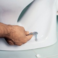 How to remove an old toilet: a review of the technology for dismantling old plumbing