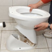 How to replace a toilet: step-by-step instructions on how to replace a toilet with your own hands