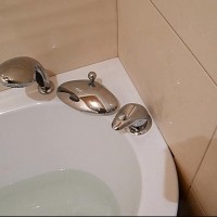 How to install a faucet on the side of a bathtub: step-by-step installation instructions