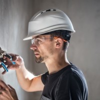 How to choose an electrician for optional installation work