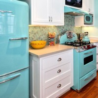 Refrigerator and gas stove in the kitchen: minimum distance between appliances and placement tips
