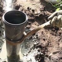 How to pull a casing pipe out of a well: rules for dismantling work