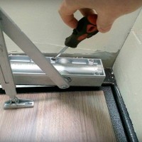 How to repair a door closer with your own hands: reasons, step-by-step instructions