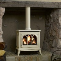 How to make a chimney for a fireplace: rules for constructing a smoke channel and comparison of designs