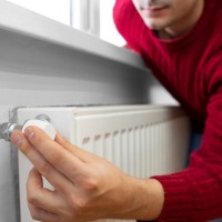 How a thermostat for a heating radiator works: principle of operation and installation features