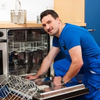 What to do if the dishwasher does not drain water and stops: deciphering error codes