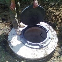 What to do if the rings of the drain pit sag: methods for eliminating the problem
