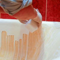 Restoring a bathtub with liquid acrylic: do-it-yourself enamel coating repair