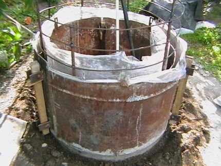 Installing a metal frame inside the mold