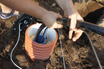 Utiliser une pompe pour rincer un puits