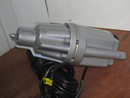 Submersible pump with electric cable