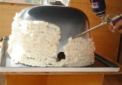 Foaming the outer walls of the bowl 