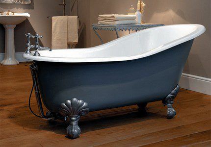 Heavy cast iron bathtub