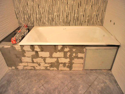 Brick frame for bathtub
