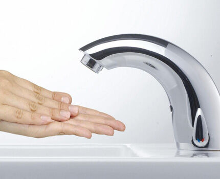 Touchless faucet