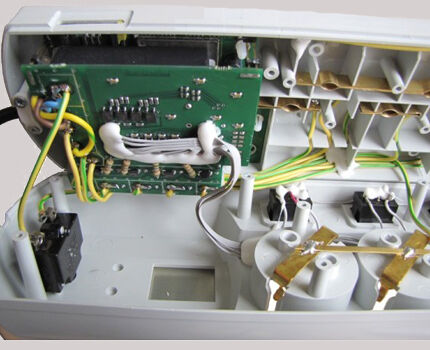 Internal contents of the thermostat