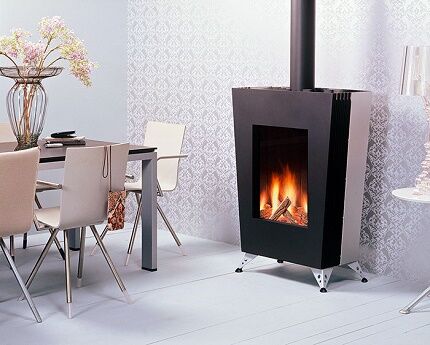 Gas fireplace for heating a private home