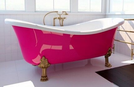Pink bathroom for bright natures