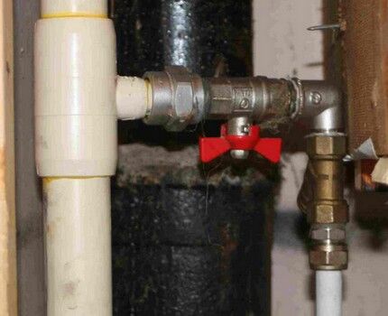 Shut-off valve on the pipe
