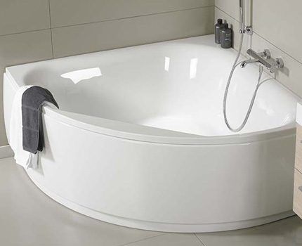 Corner cast iron bathtub