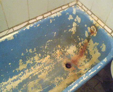 The bathtub has been painted several times