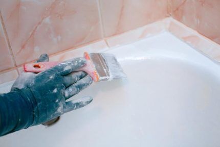 Bathtub repair with liquid acrylic
