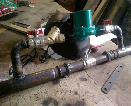 Bypass-mounted circulation pump