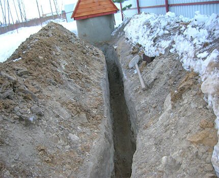 Repairing the water supply system in winter