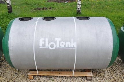 Septic tank flotation body