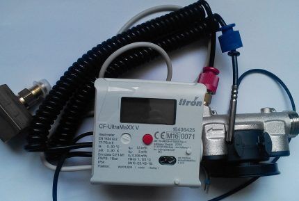 Ultrasonic heat meter