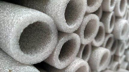 Insulation for plastic pipes