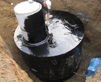 How to protect a concrete septic tank from outside water