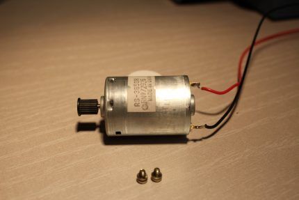 Micromotor para sa bomba