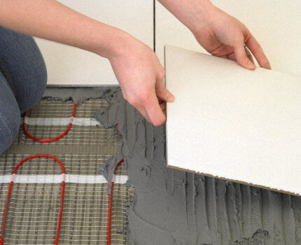 Heating cable in the form of a mat