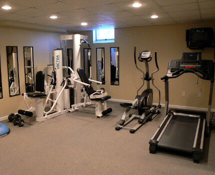 Sala de entrenamiento en el sótano.