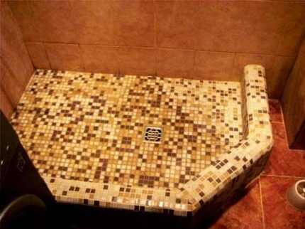 Mosaic shower cabin