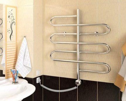 Dry heated towel rail