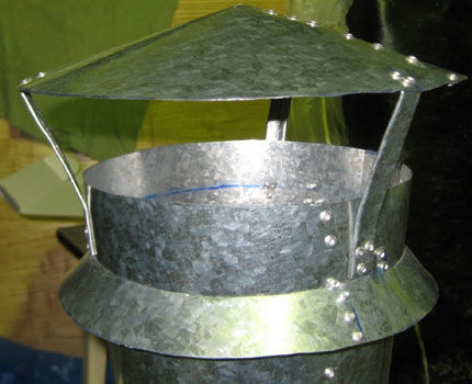 Homemade deflector for sewer ventilation