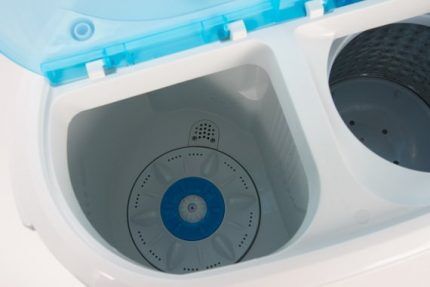 Activator type washing machine