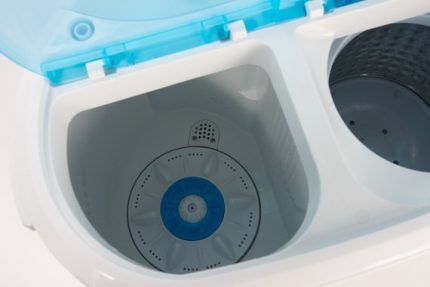 Wasmachine van het type activator