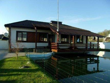 Tuyau de ventilateur dans une maison de campagne