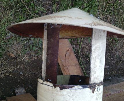Chimney cap for potbelly stove