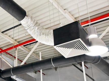 Installatie van ventilatorconvectoren