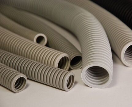 Lightweight corrugated pipes