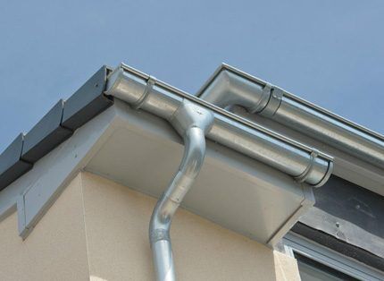 Metal drainage systems