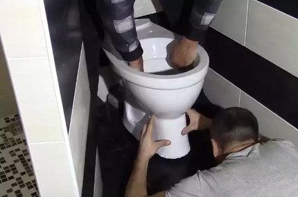 Installing a toilet on the floor