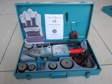 Welding equipment set